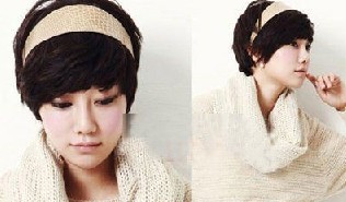 女生短发纹理烫发型